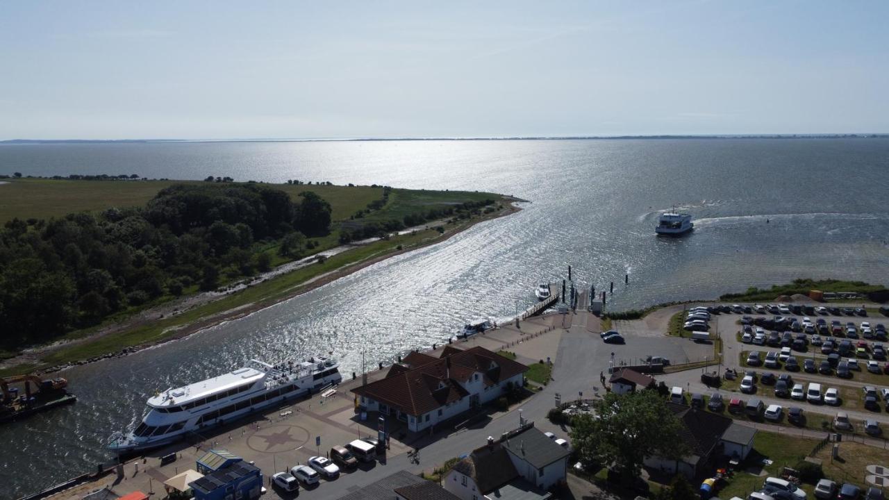 Reetferienhaus - Schaprode Hafen Esterno foto