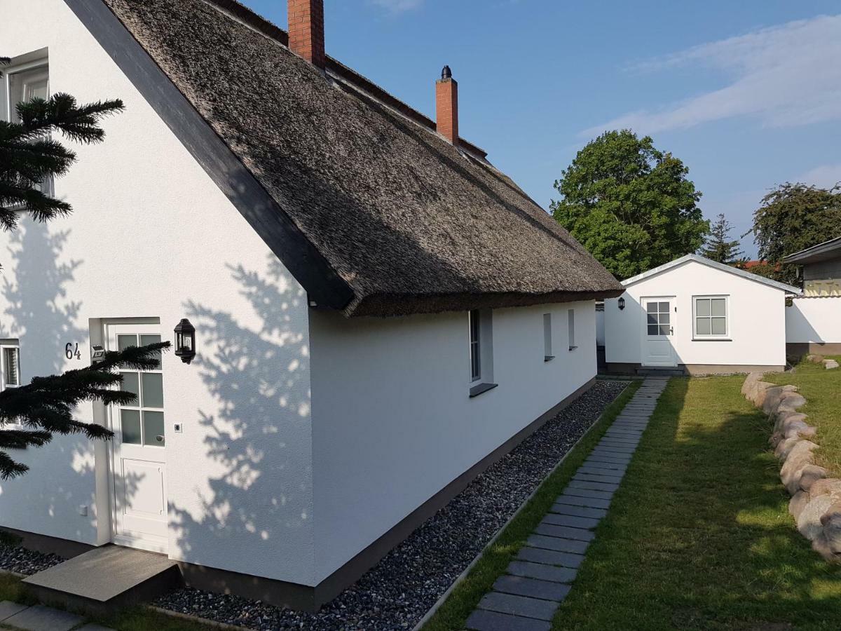 Reetferienhaus - Schaprode Hafen Esterno foto