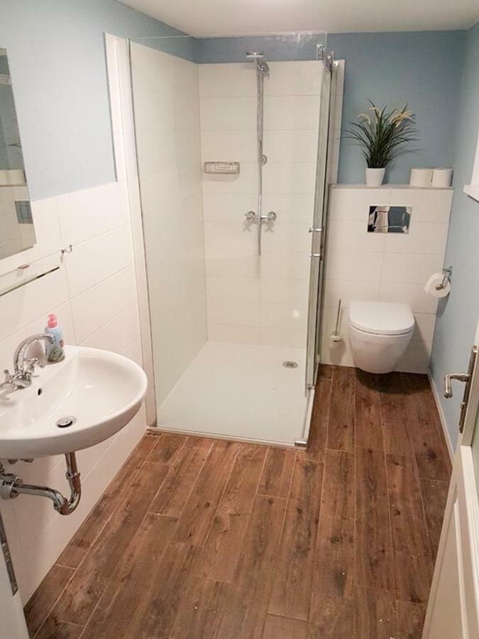 Reetferienhaus - Schaprode Hafen Esterno foto
